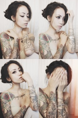 sacredcunt:  tattoo-babes:  http://elenaklause.tumblr.com