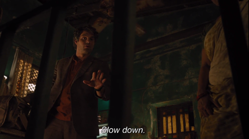 shawskankredemption:  Bruce Banner’s first line is one of reassurance and calm and then he crouches down so he can be on the young girl’s level so he’s less intimidating and will be able to help GODDDD HELP ME I LOVE BRUCE BANNER HE IS A DARLING