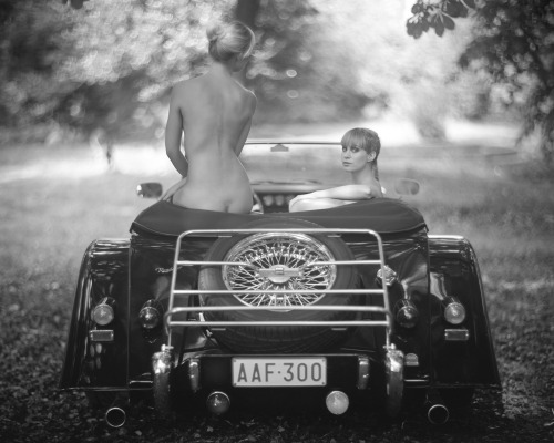 johanverhulst:  Eva Evian & Miss E. in my Morgan Roadster Speed Graphic, Aero Ektar, T-Max 100