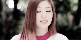 bearseulgi:irene in mv’s
