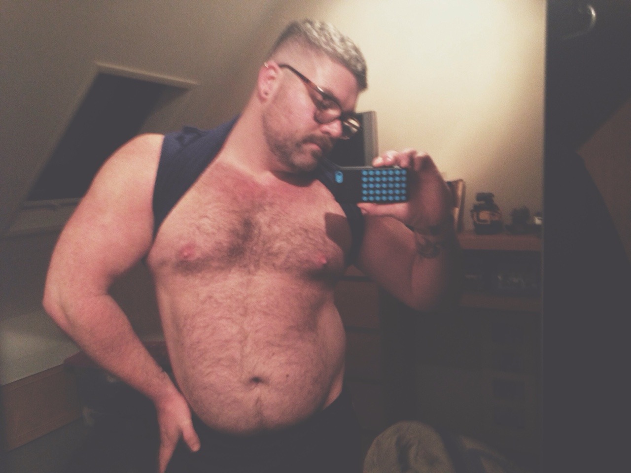 blibblobblib:  Is it Tummy Tuesday or Titty Tuesday? Either way had a good workout.