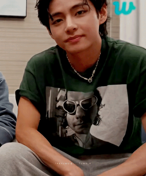 HE’S SO HOT 😵​