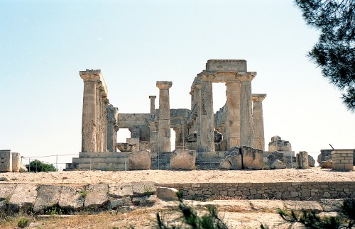 dorapc: The Temple of Aphaia on the island of Aegina, Greece - by Dora Cheatham