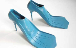 birbd: hotwing:  imagine the SOUND of someone walking down the street wearing those   clikFWP clikFWP clikFWP 