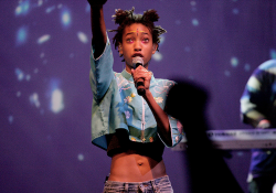willowlover:    Willow Smith performs at