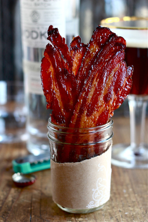 foodiebliss:  Maple Candied BaconSource: The Clever Carrot