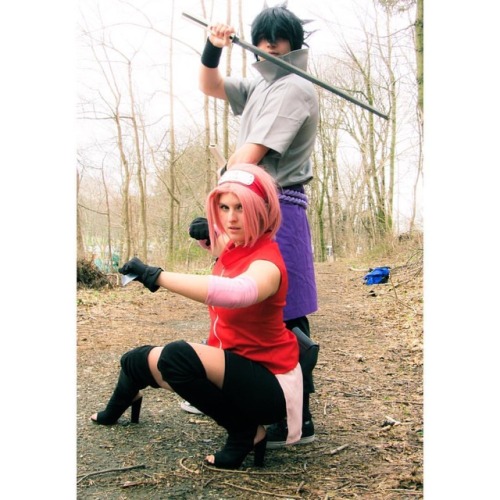 “I got your back no mater what sasuke!” Photo by @distractedcosplay #Anime #manga #cosplay #cosplaye