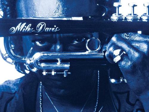 moredarkthanshark:  Miles Davis, 1988 by Lynn Goldsmith