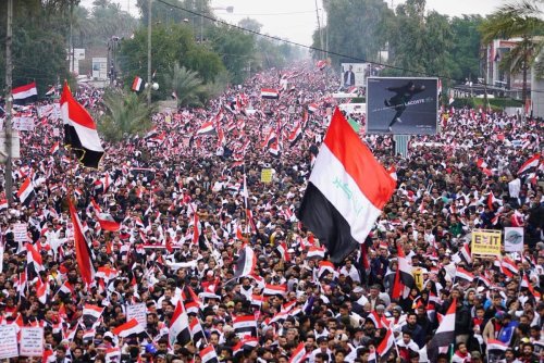 fuckyeahmarxismleninism: Baghdad, Iraq: Inspiring photos from today’s massive demonstration ag