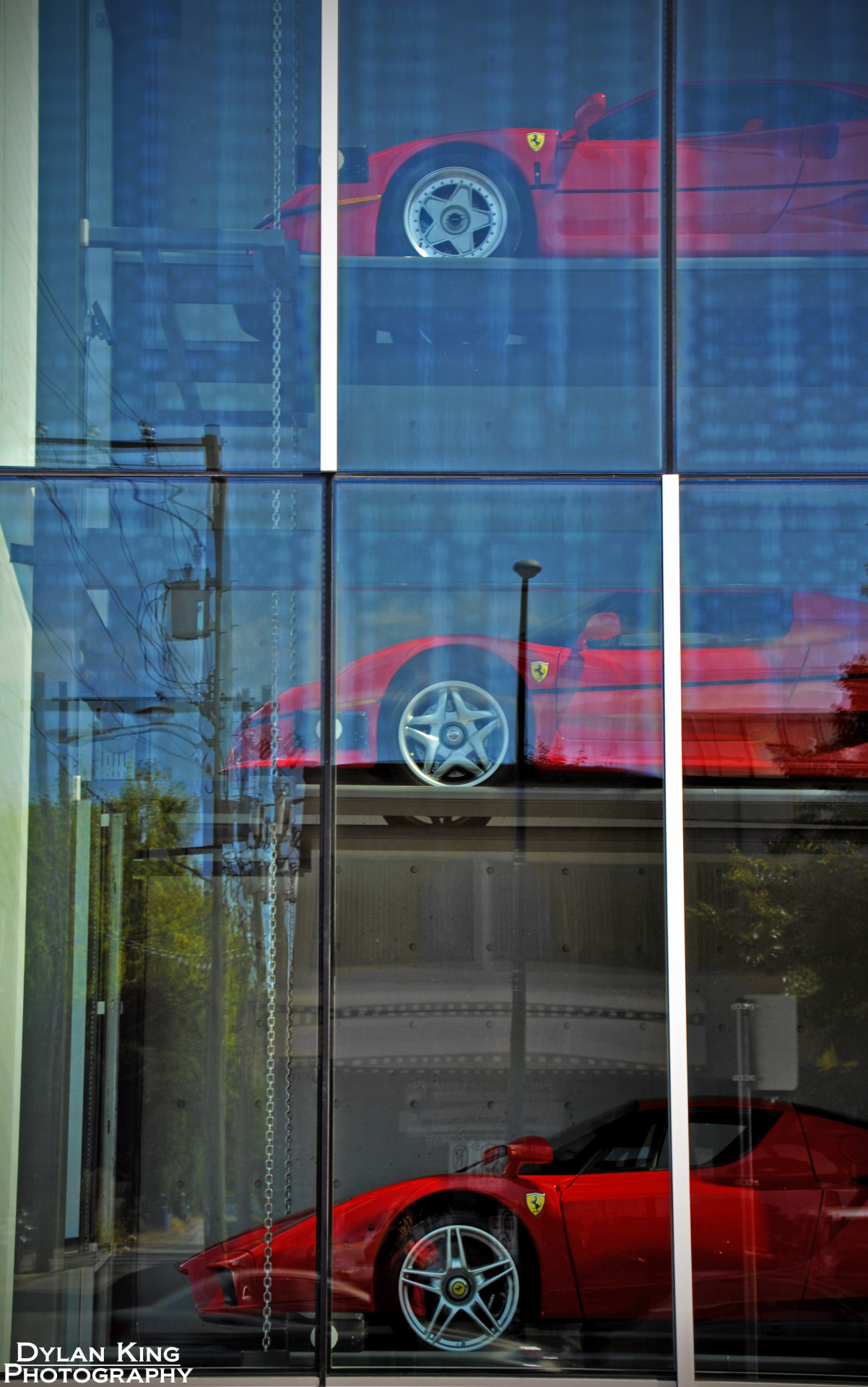 1tfran:  The Enzo looks like it was made from every triangle shape available in Microsoft