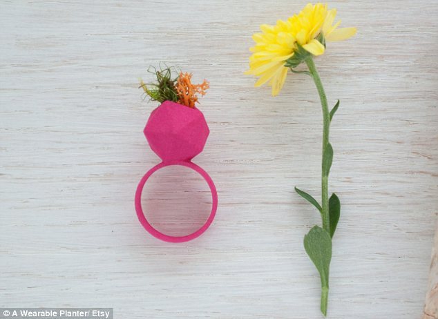 asylum-art:  Wearable Planter: ‘It’s jewelry for green thumbs’: Designer’s