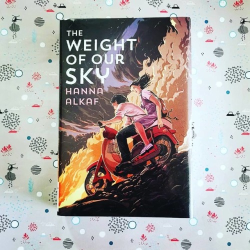 Congratulations to Hanna Alkaf on the release of the Webtoon version of The Weight of Our Sky! Be su