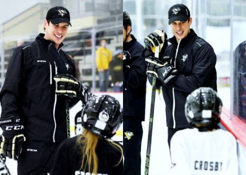 sidmalkin: 2016 Little Penguins Golden Ticket Skate (x)