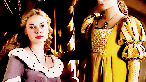 katherynparr: “All I ever wanted was to marry for love” - Elizabeth of York  *Whose