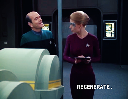 science-officer-spock:  Social Level: Seven of Nine 