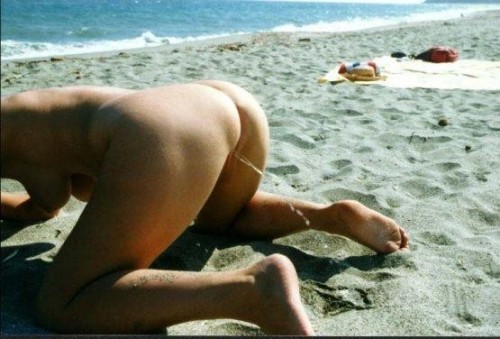 http://love-peeing-girls.tumblr.com/post/51747115213