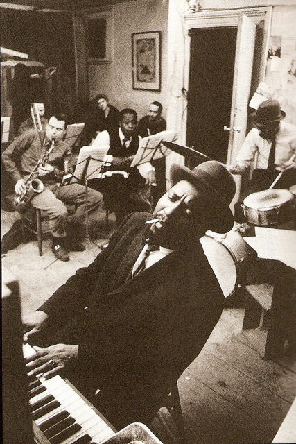 indypendent-thinking:Thelonious Monk (1959) Rehearsing in a New York loft with saxophonists