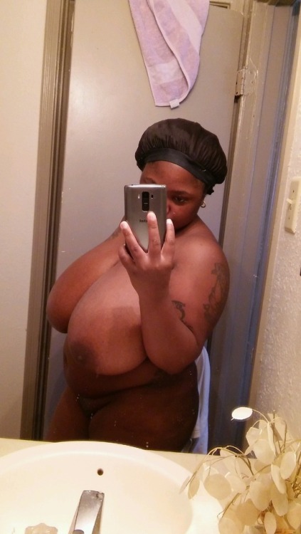 jannadaddy: I LOVE BIG #TITTYS #ThoseAreSomeBigPrettyTittys #PurePerfect