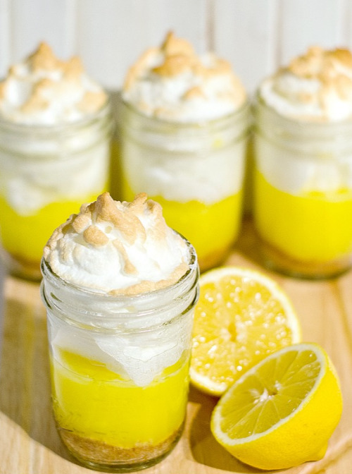 thecakebar: Lemon Meringue Pies in Jar Tutorial