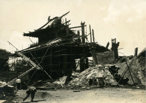 thekurosawaproject:  “Rashomon” (1950) gate phases of construction