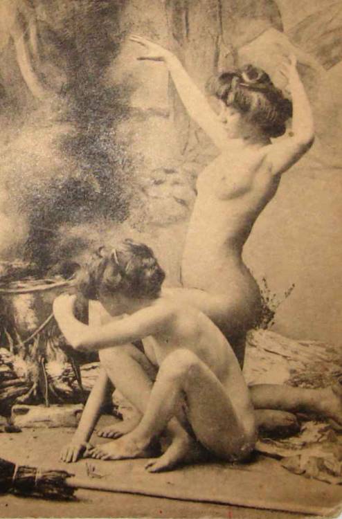 mistgates:  Sabbat in Paris circa 1905 photographer unidentified http://sexywitch.wordpress.com/2007/04/07/witches-sabbat-1905/ 