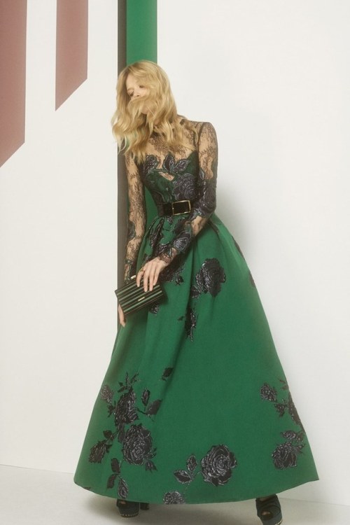 lotrfashion:Dress for a Mirkwood elf - Elie Saab