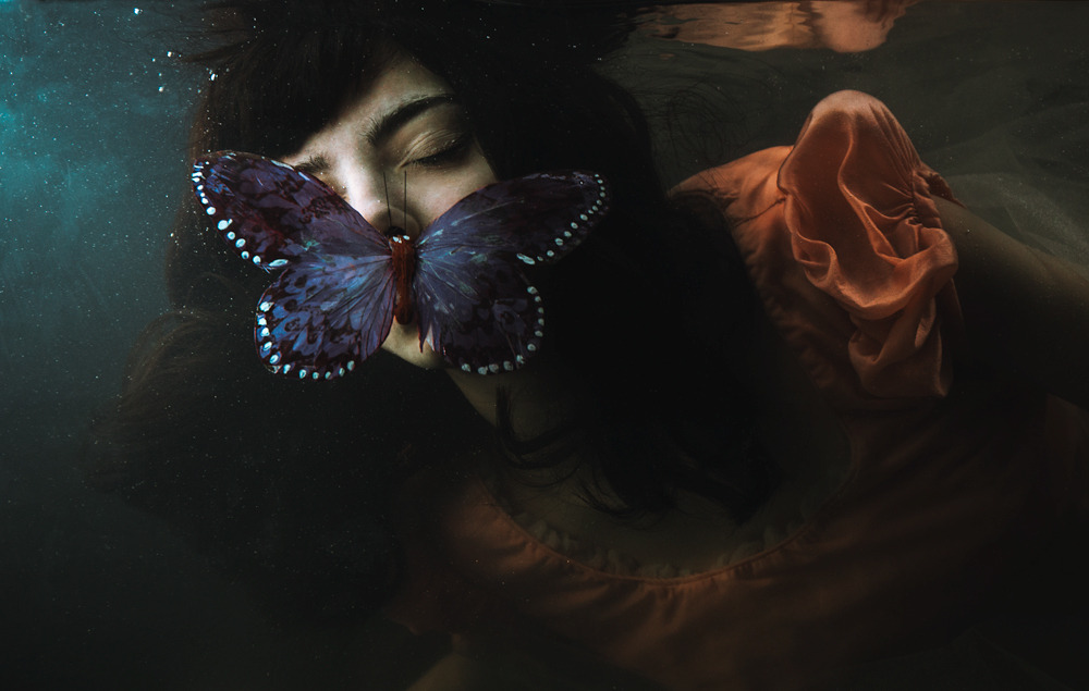mira-mirabiliaimages:  “Divided by the ocean” Series The full series can see