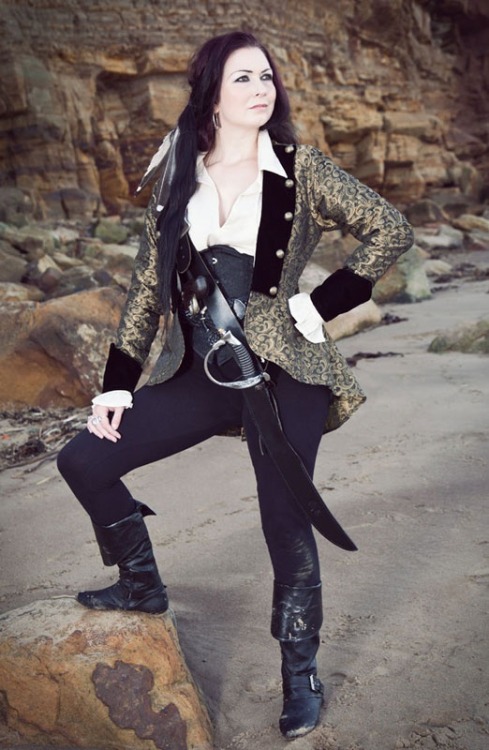 Steampunk Girl http://steampunk-girl.tumblr.com/