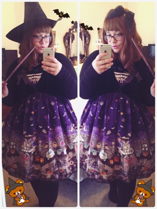 pudgey-princess: Halloween is my favorite season. I just want to do spooky stuff with my witch frie