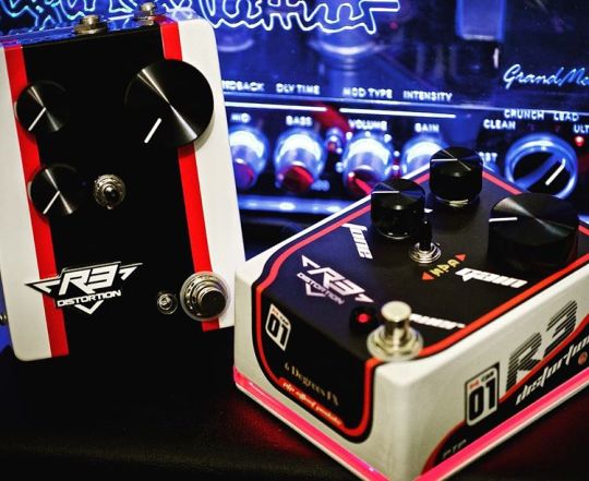 6 Degrees FX - R3 Distortion - Fuzz Monster