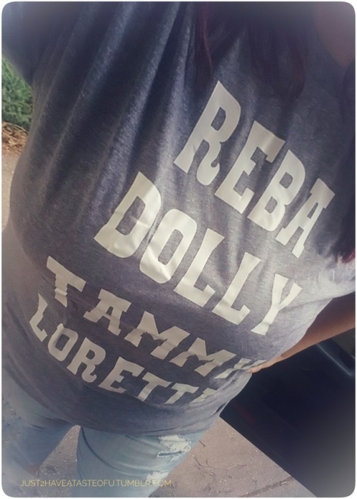 just2haveatasteofu:  @rippedjeanseyesofgreen is on vacay this week, so no T-shirt Thursday 😕 However, I was all prepared to show off a few of my southern ladies! Happy Thursday everyone!   @arealbull @asirsthoughts @brodydangeldorpher @darkazazael