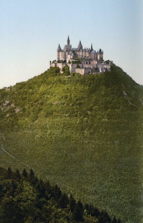 archatlas:Germany Around 1900: A Portrait in ColourThe turn of the 20th century seemed full of promi