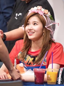 fyeah-twice:©  사나없이몬산다 | do not edit.