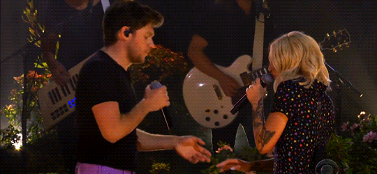 Niall Horan Gifs