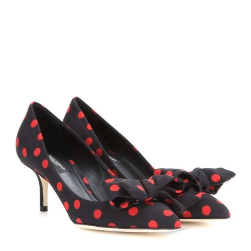 High Heels Blog i-love-polka-dots: Bellucci polka-dot pumps via Tumblr