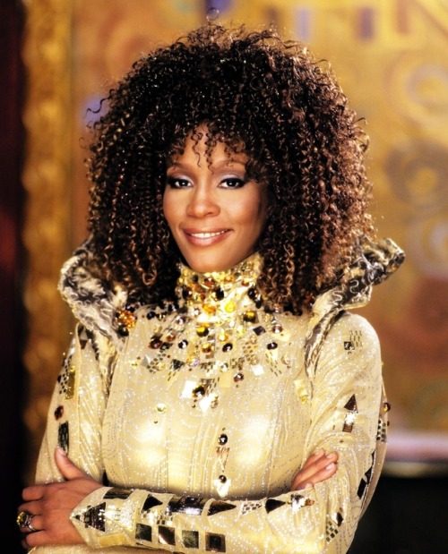 little-mina:  pathlesspagan:  tzikeh: securelyinsecure:  The most iconic version of Cinderella (starring Brandy and Whitney Houston) premiered 20 years ago Y’ALL IT’S ON YOUTUBE   Go get your life!  I sat here and watched this whole damn movie…