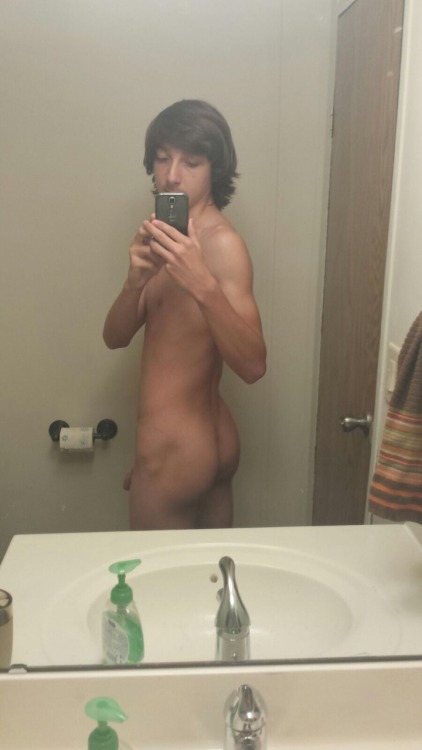 fucking-rekt:  Danny (19 years old)  If you want to see more straight men exposed, follow my blog!  Daddy had him circumcised tight