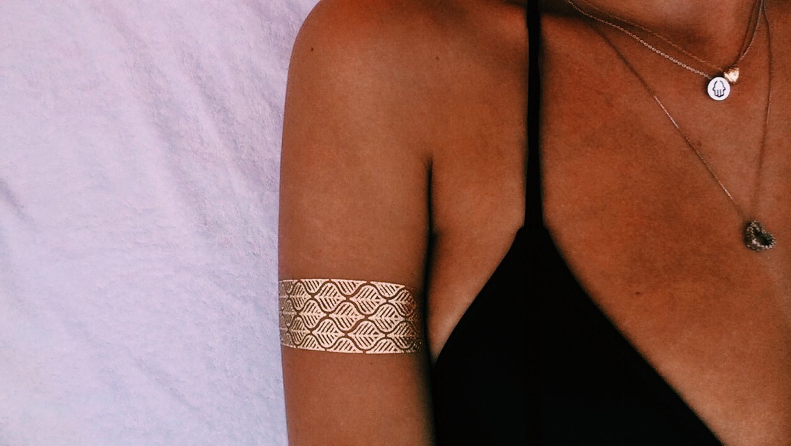 raadiicul:  november-30-th:  Obsessed with these flash tattoos  Jess omfg the notes