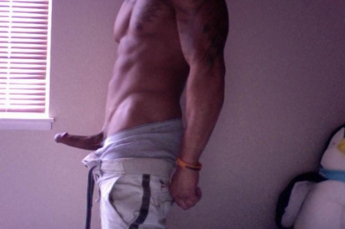 lovemesomehawaiianmen:  One more time … Since I found another piece to the puzzle … Lol