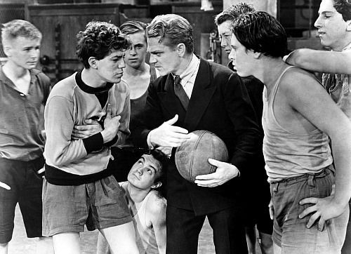 The Dead End kids terrorized the Angels with Dirty Faces set during shooting. They threw other actor