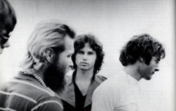 mrmojomorrison:  Rare photo of Jim Morrison,