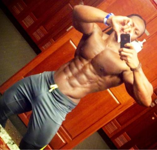fcsdtrmntn:  Can’t get enough of looking at this dude…and his d*ck print is the truth…. 
