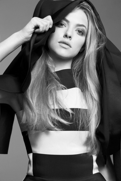 blissfully-chic:Amanda Seyfried 