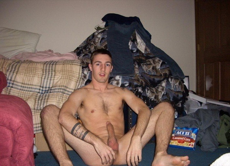 fuckyeahhugepenis:  bootridge2:  ams-on-cam-xxx:  “Mystery Man 3”  Info anyone?