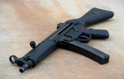 stay-zeroed:  HK MP5 (by SupraMK86)