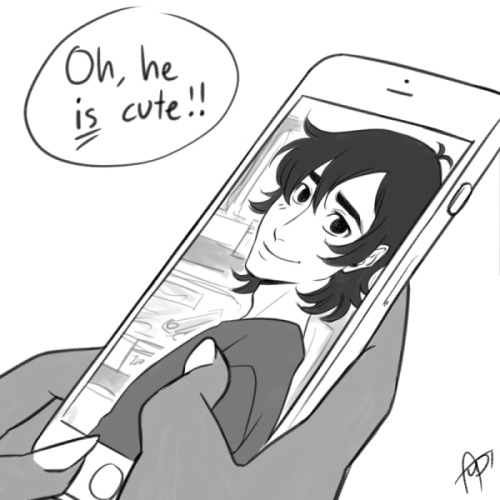 audidraws:  More Japan!AU stuff!Lance loves talking about Keith and showing him off to his boss Allura. He doesn’t tell many people he and Keith are dating as he doesn’t want to get alienated by his local colleagues, so he confides in her. In the
