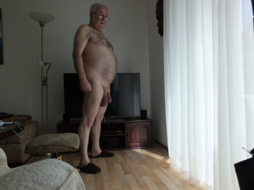 sarchiapone73:  pingueca:  Mmmm  Che palle meravigliose 
