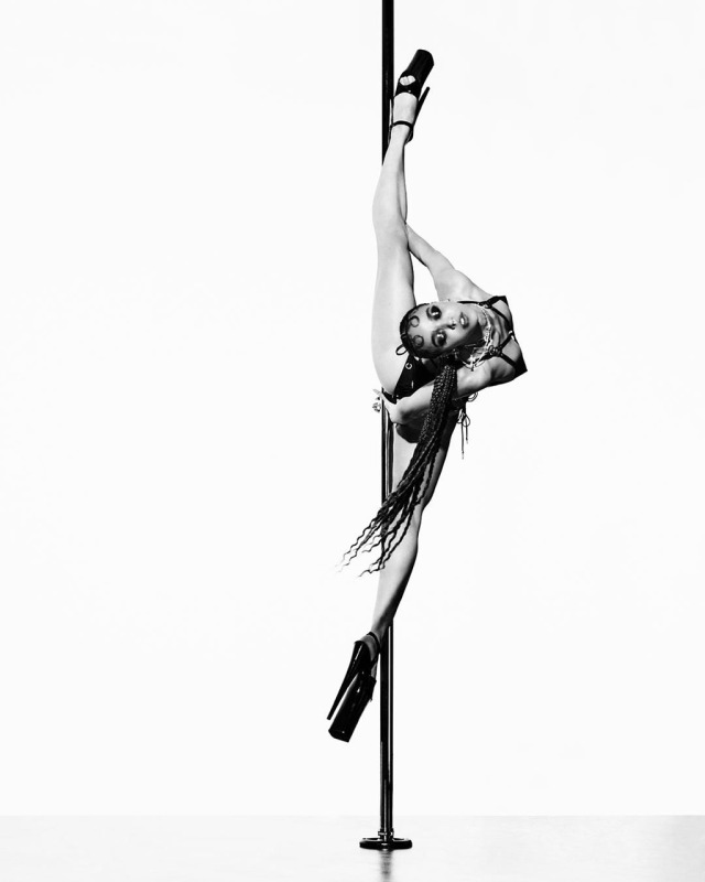 Sex dancefloorpolitics:PH:  Willy Vanderperre pictures