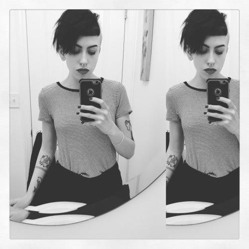 keepyouxvx:  Hey here’s 2015 in selfies or whatever. Enjoy the evolution of my eyebrows.