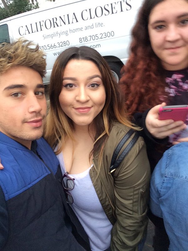 janoskiansupdate:  Luke with fans at the Top Five Live event today